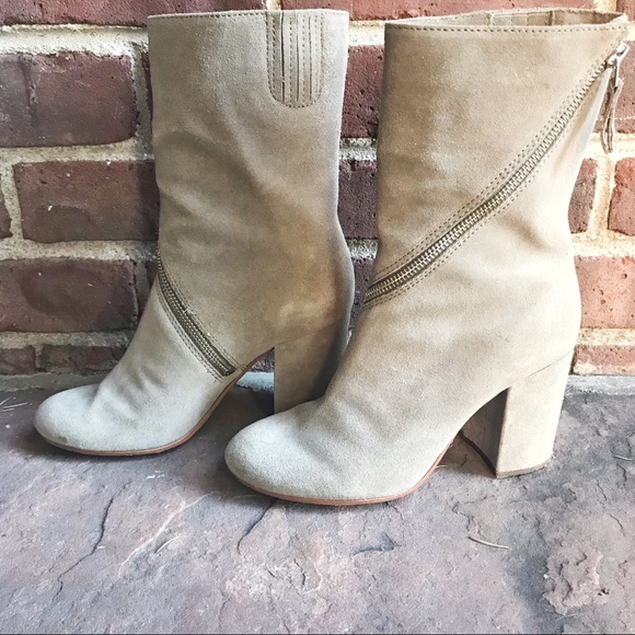 Vince Camino Kardale Booties - Picture 2 of 7